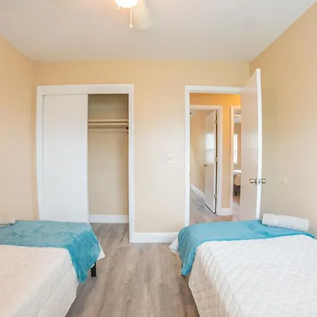 Brandon Calm Drive Villa Exterior photo